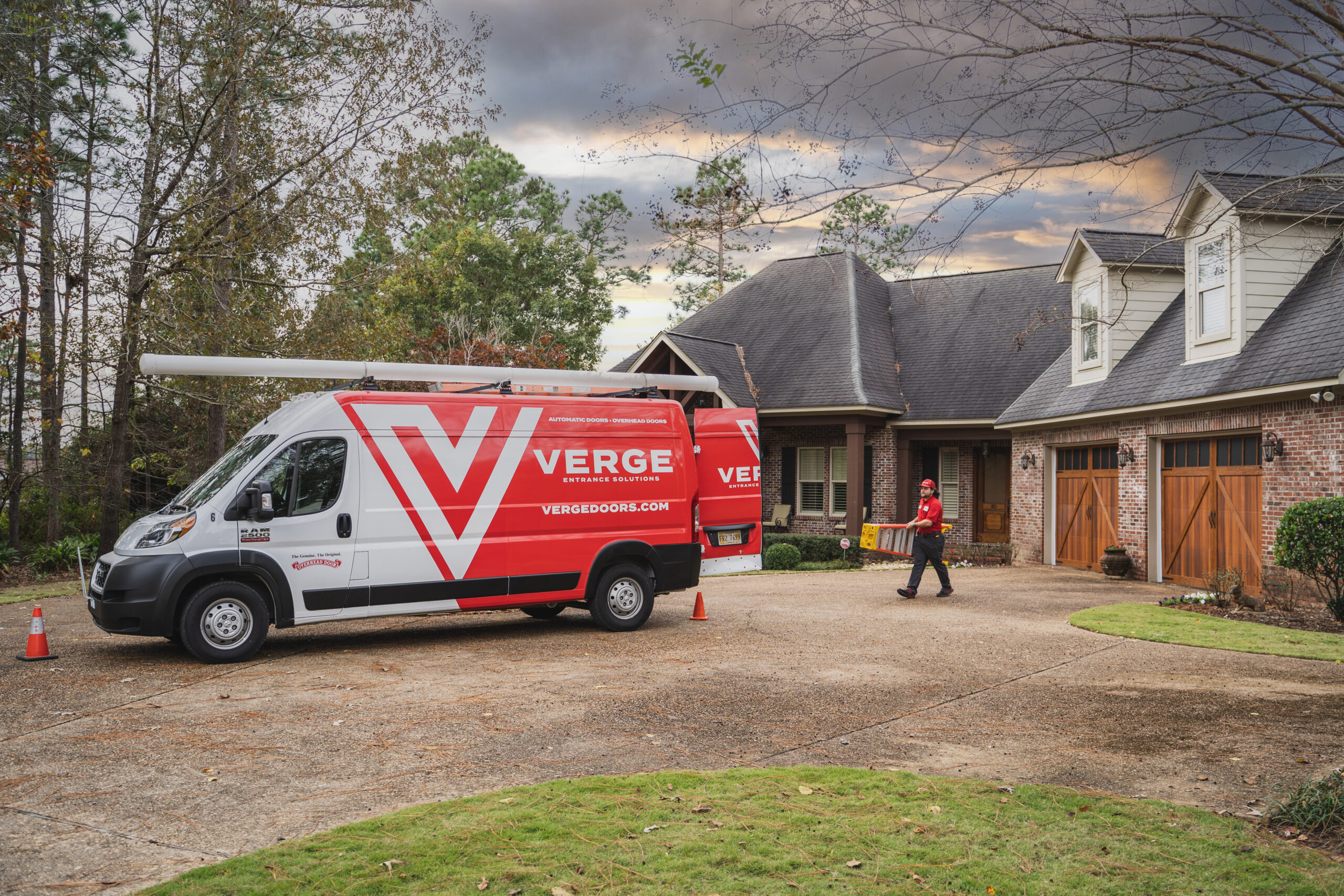 Verge-House-Shoot-3-sky-scaled