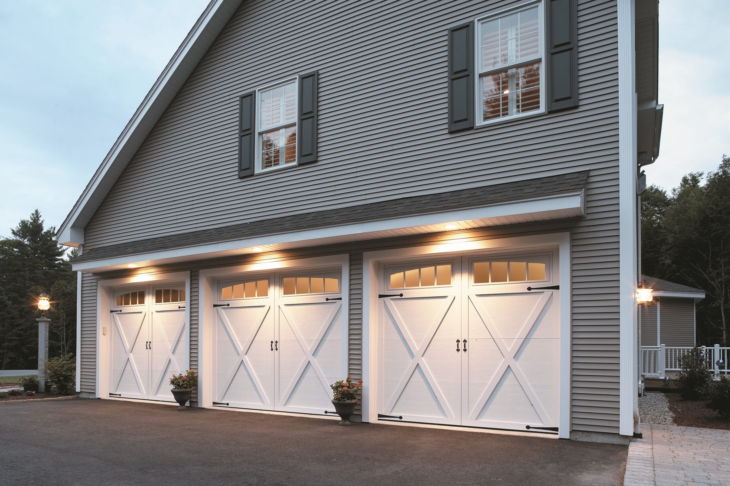 Courtyard-X-Shaped-Overlay-Model-7520-377T-White-Wyndbridge-min-scaled